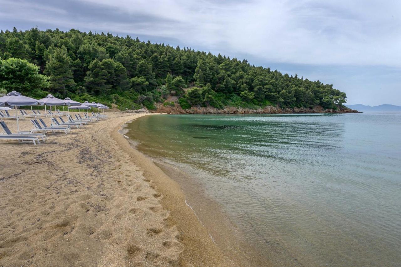 Komitsa Luxury Apartments Nea Roda Luaran gambar