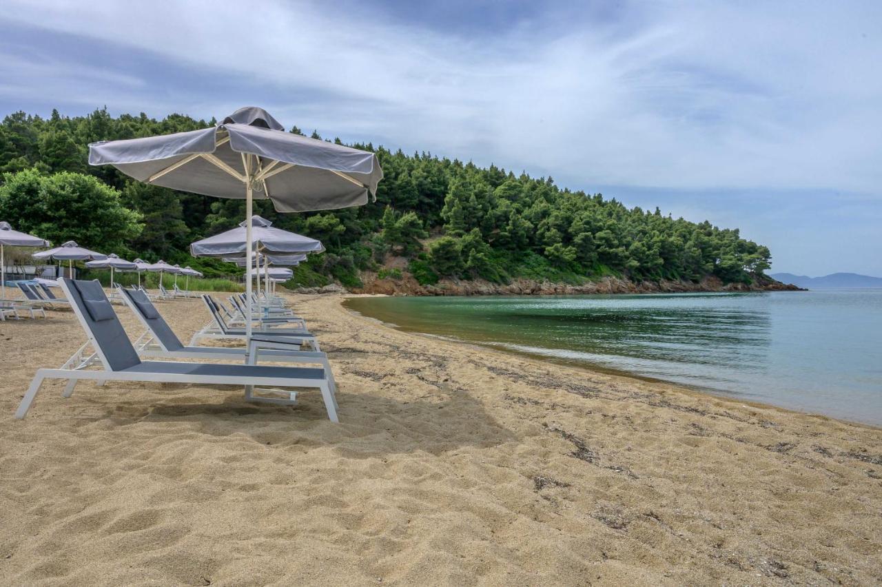 Komitsa Luxury Apartments Nea Roda Luaran gambar