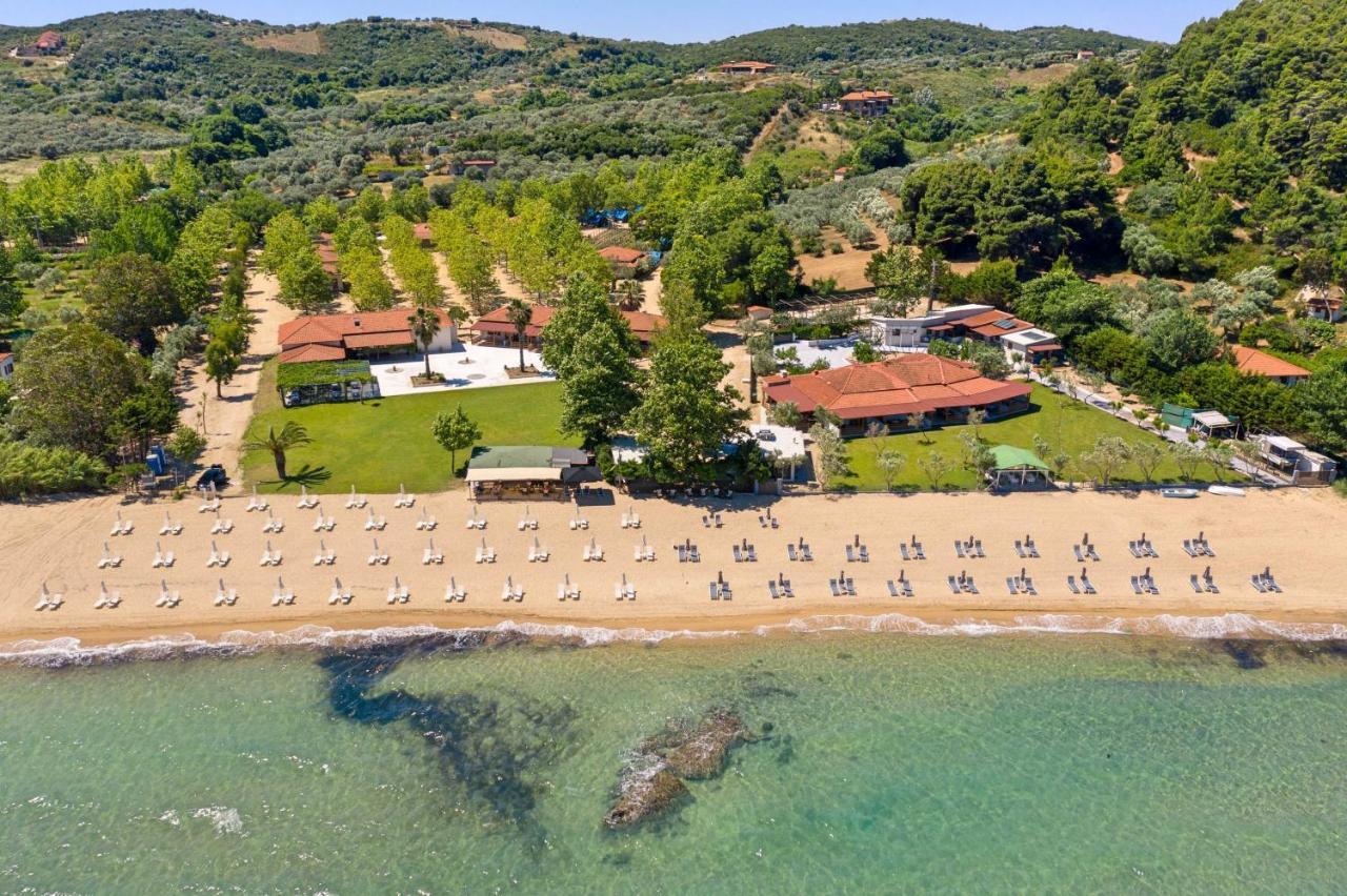 Komitsa Luxury Apartments Nea Roda Luaran gambar