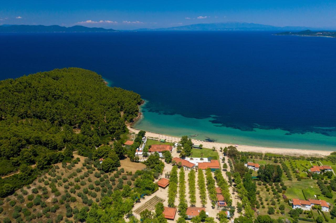 Komitsa Luxury Apartments Nea Roda Luaran gambar