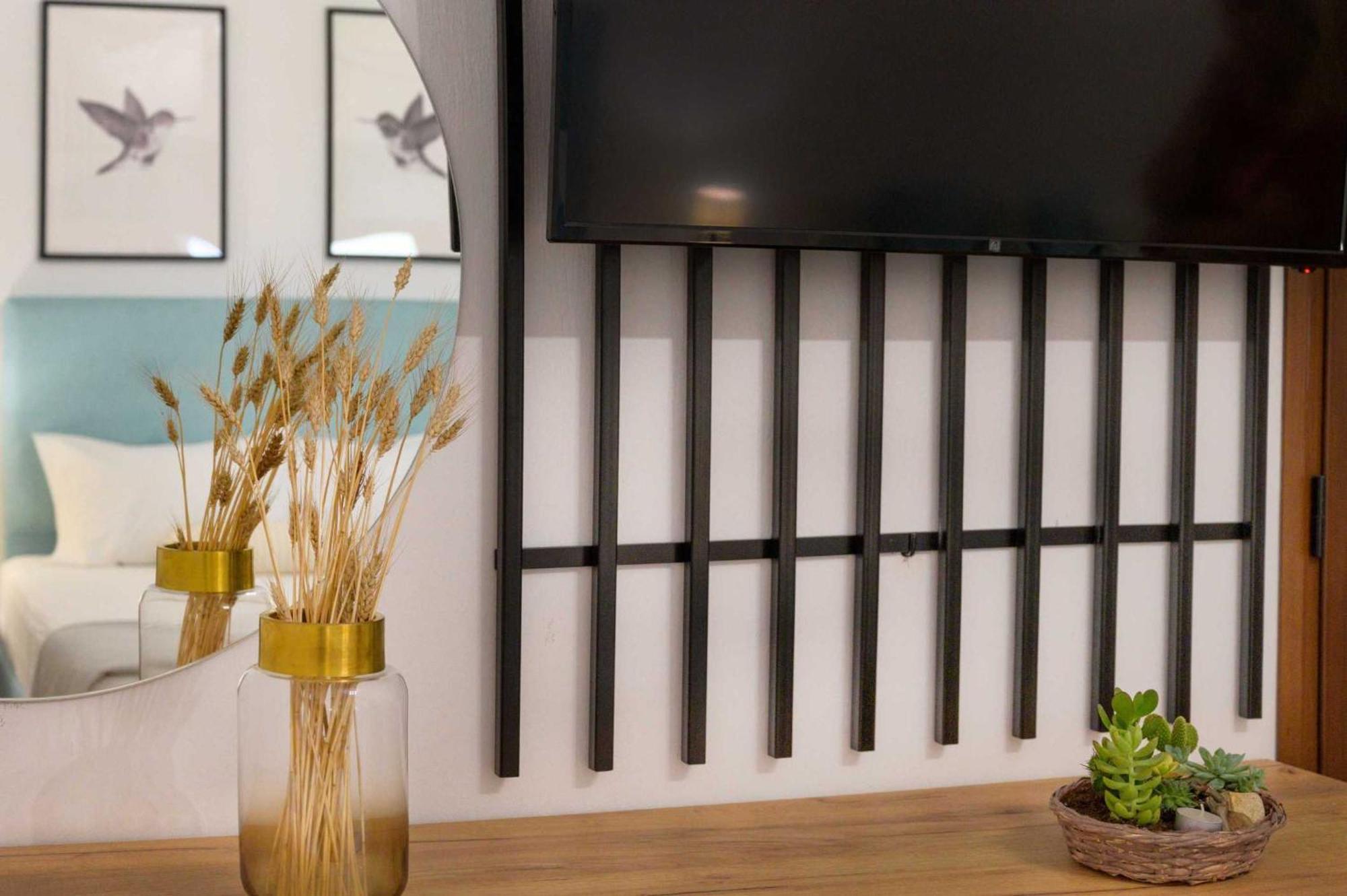 Komitsa Luxury Apartments Nea Roda Bilik gambar