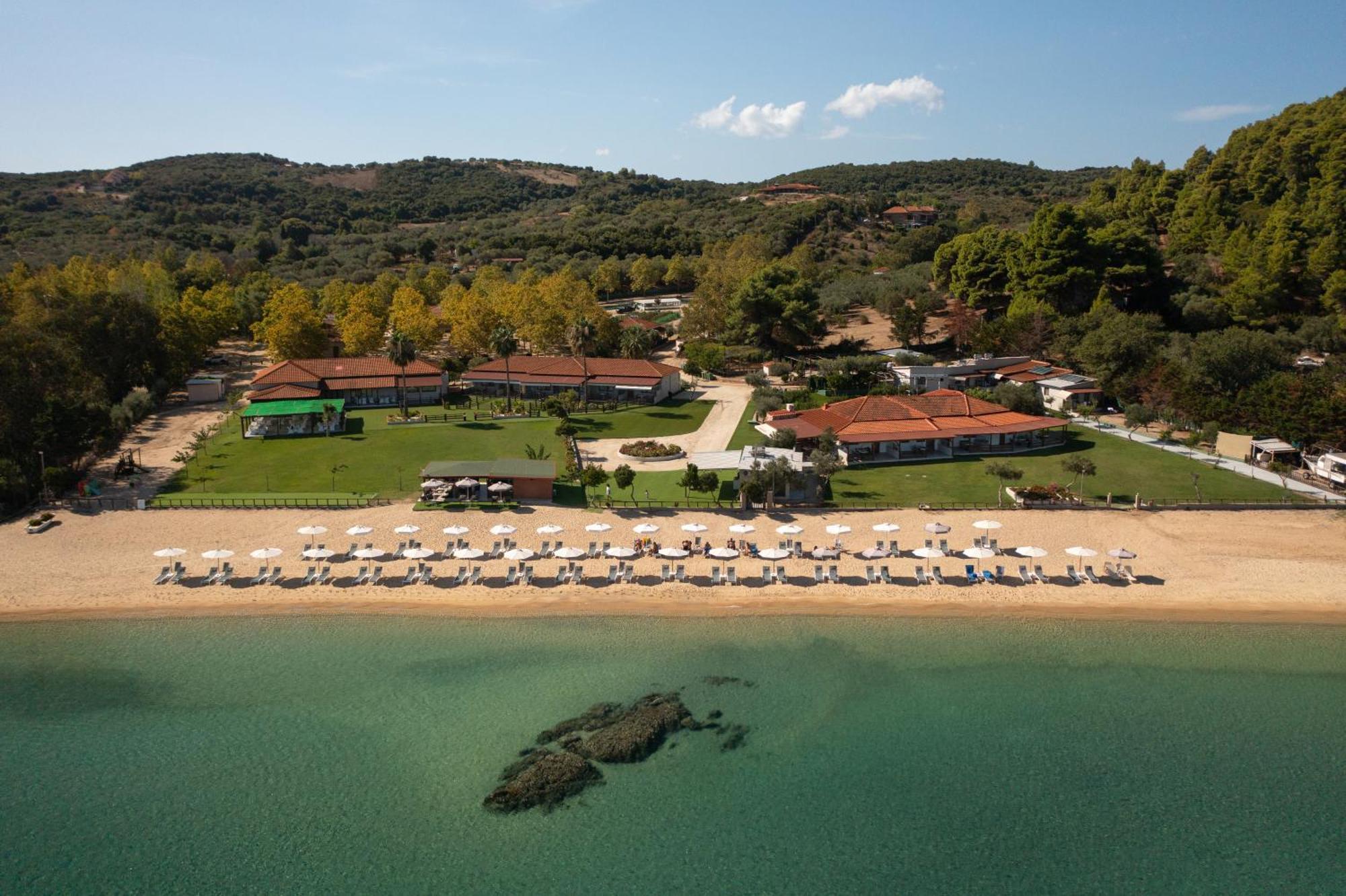 Komitsa Luxury Apartments Nea Roda Luaran gambar
